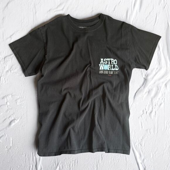 Travis Scott Astroworld “Wish You Were Here” - Picture 2 of 3